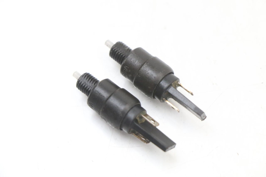 photo de INTERRUTTORE STOP APRILIA SR CARB LC 2T 50 (2004 - 2012)