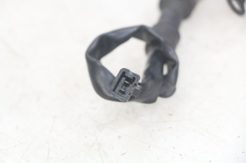 photo de INTERRUTTORE STOP POSTERIORE HONDA CBR F SC25 1000 (1989 - 1992)