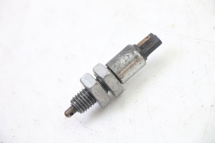 photo de INTERRUTTORE STOP POSTERIORE APRILIA CLASSIC 125 (1995 - 2001)