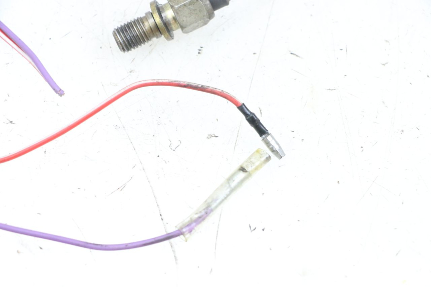 photo de INTERRUTTORE STOP POSTERIORE KSR CODE 125 (2018 - 2020) - Primo piano tecnico