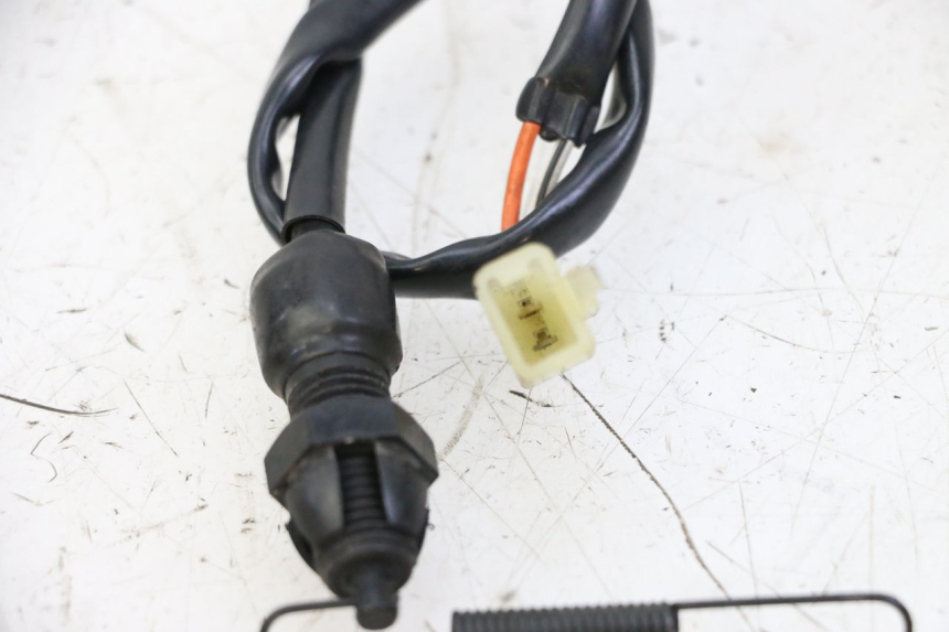 photo de Interruttore stop posteriore SUZUKI GSR 750 (2011 - 2017)