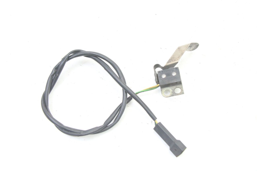photo de INTERRUTTORE STOP POSTERIORE BMW K 75 RT 750 (1989 - 1997)