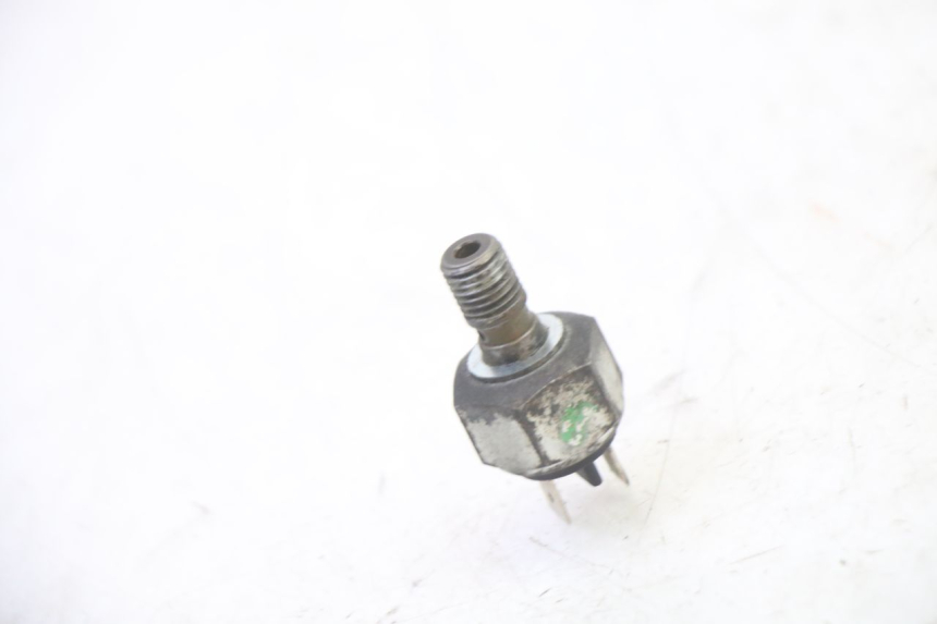 photo de INTERRUTTORE STOP POSTERIORE TRIUMPH SPRINT 900 (1995 - 1998)