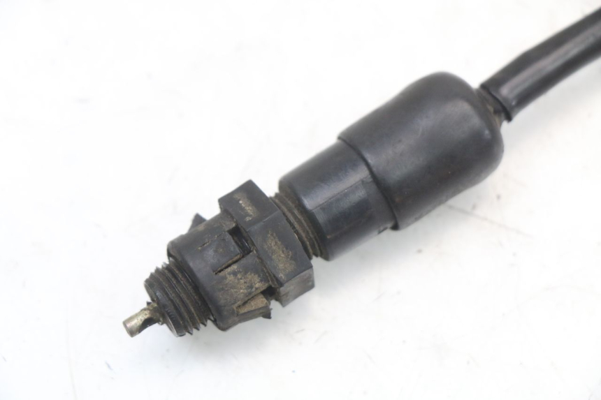 photo de INTERRUTTORE STOP POSTERIORE SUZUKI GSX E 250 (1982 - 1983)