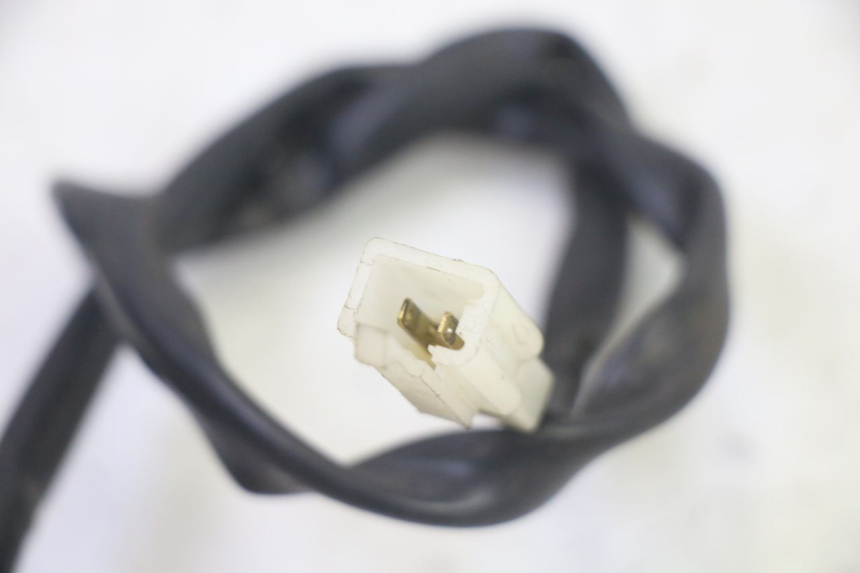 photo de INTERRUTTORE STOP POSTERIORE DAELIM VJ ROADWIN FI 125 (2008 - 2017) - Primo piano tecnico