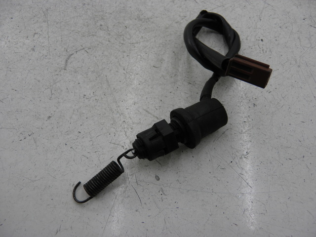 photo de INTERRUTTORE FANALE STOP POSTERIORE YAMAHA FZ6 N FAZER 600 (2004 - 2006)