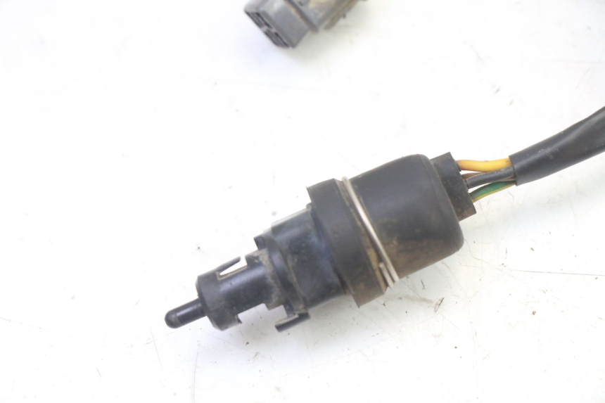 photo de INTERRUTTORE STOP POSTERIORE YAMAHA YFM BRUIN 350 (2003 - 2009)
