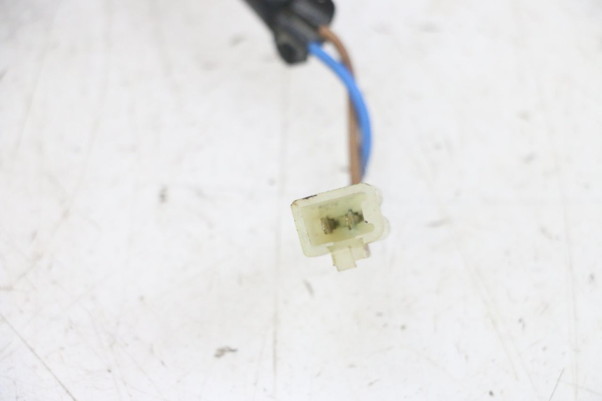 photo de INTERRUTTORE STOP POSTERIORE KAWASAKI ZR 7 750 (1999 - 2001) - Zoom sullo stato d'uso