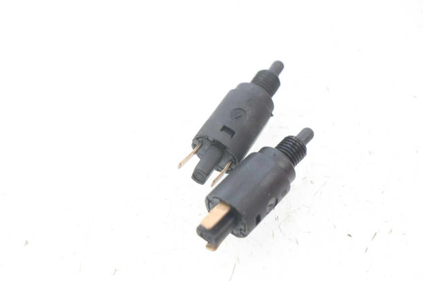 photo de Interruttore Stop PIAGGIO BEVERLY 125 (1998 - 2005)