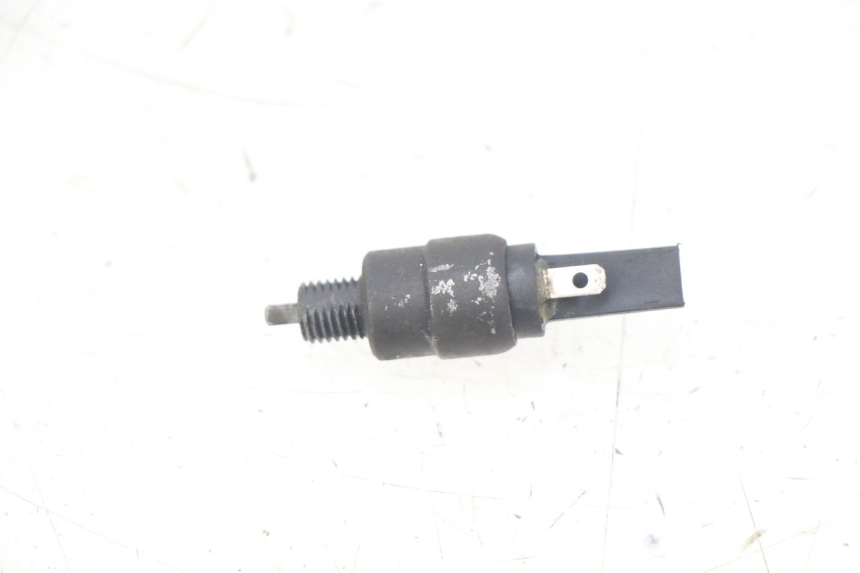 photo de INTERRUTTORE STOP FRENO DESTRO APRILIA ATLANTIC 500 (2002 - 2003)