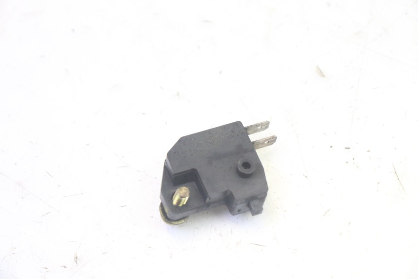 photo de INTERRUTTORE STOP DESTRA SUZUKI DL V STROM 1000 (2002 - 2007) - Altra angolazione