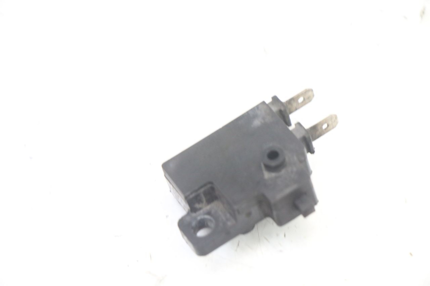 photo de INTERRUTTORE STOP FRENO DESTRO HONDA FES S-WING SWING ABS 125 (2007 - 2015)