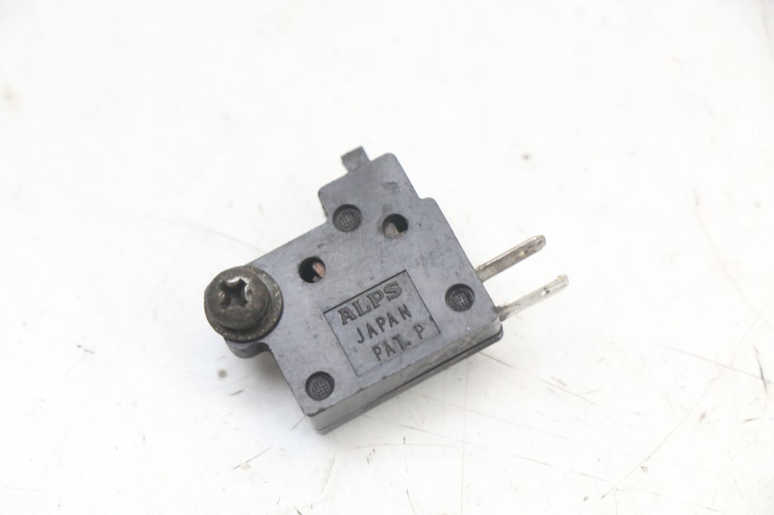 photo de INTERRUTTORE STOP DESTRA HONDA NES AROBASE 125 (2000 - 2003)