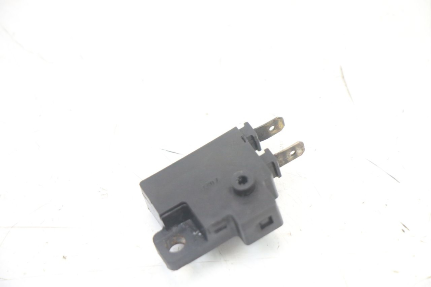 photo de INTERRUTTORE STOP DESTRA HONDA VT C2 SHADOW 750 (1997 - 2001)