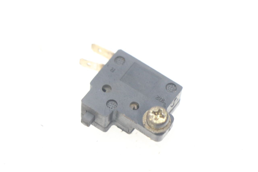 photo de INTERRUTTORE STOP FRENO DESTRO SYM JET EURO X 2T 50 (2003 - 2007)