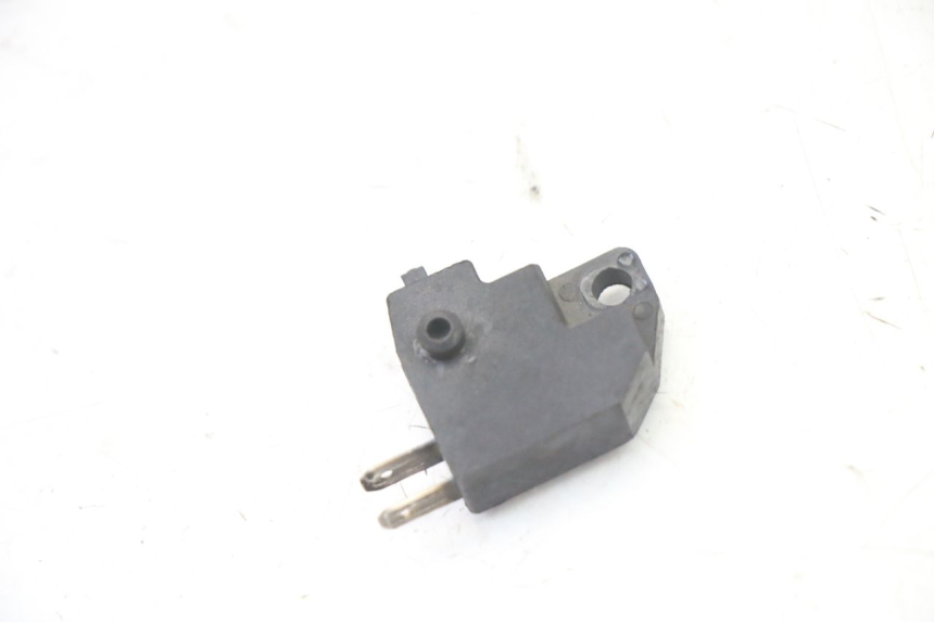 photo de Interruttore stop freno destro PEUGEOT KISBEE 2T 50 (2010 - 2017)