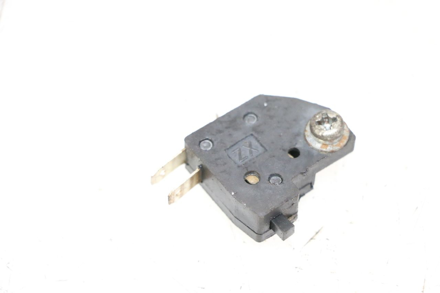 photo de Interruttore stop freno destro PEUGEOT KISBEE 2T 50 (2010 - 2017)