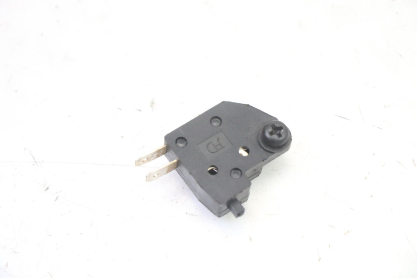 photo de INTERRUTTORE STOP DESTRA PEUGEOT KISBEE 4T 50 (2018 - 2022)
