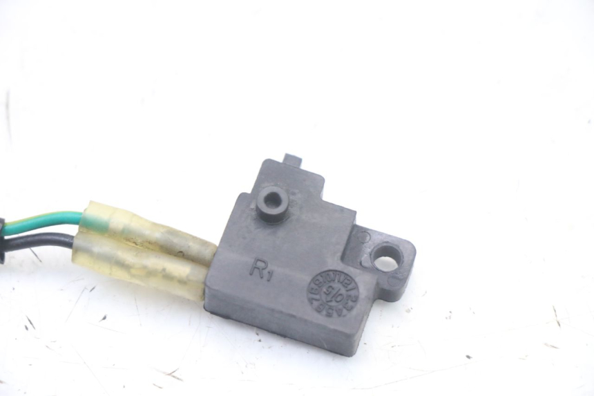 photo de Interruttore stop freno destro KYMCO PEOPLE S 125 (2000 - 2008)