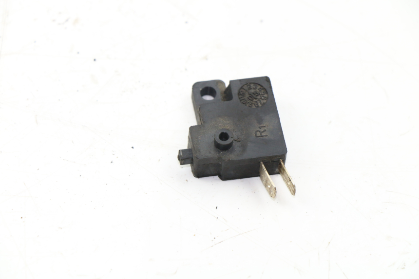 photo de Interruttore stop freno destro KYMCO PEOPLE S 125 (2000 - 2008)