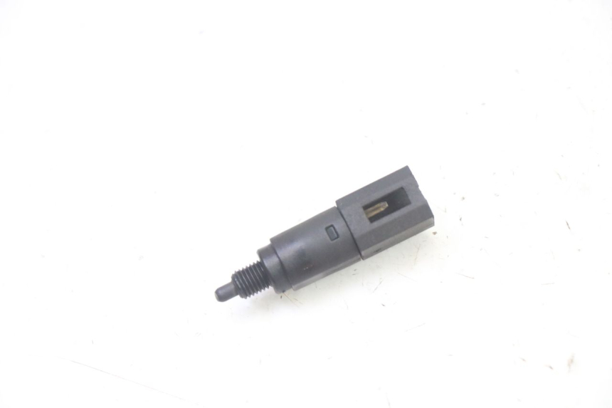 photo de INTERRUTTORE STOP DESTRA PIAGGIO LIBERTY 4T 50 (2009 - 2015)