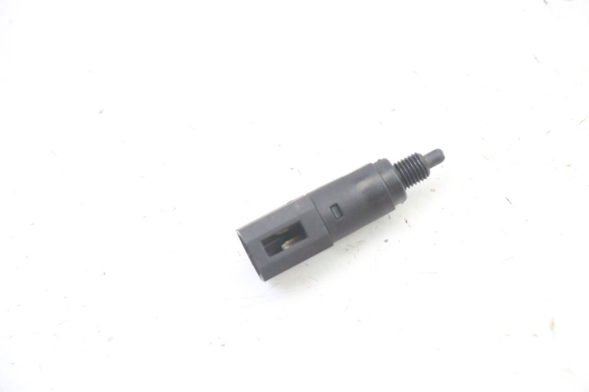 photo de INTERRUTTORE STOP DESTRA PIAGGIO LIBERTY 4T 50 (2009 - 2015)