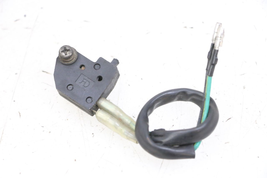 photo de CONTATTORE STOP DESTRO KYMCO LIKE 125 (2009 - 2016) - Zoom sullo stato d'uso