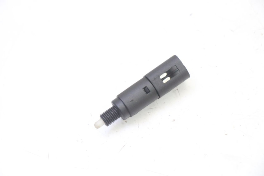 photo de INTERRUTTORE STOP DESTRA PIAGGIO MP3 HPE 310 (2024 - 2025)