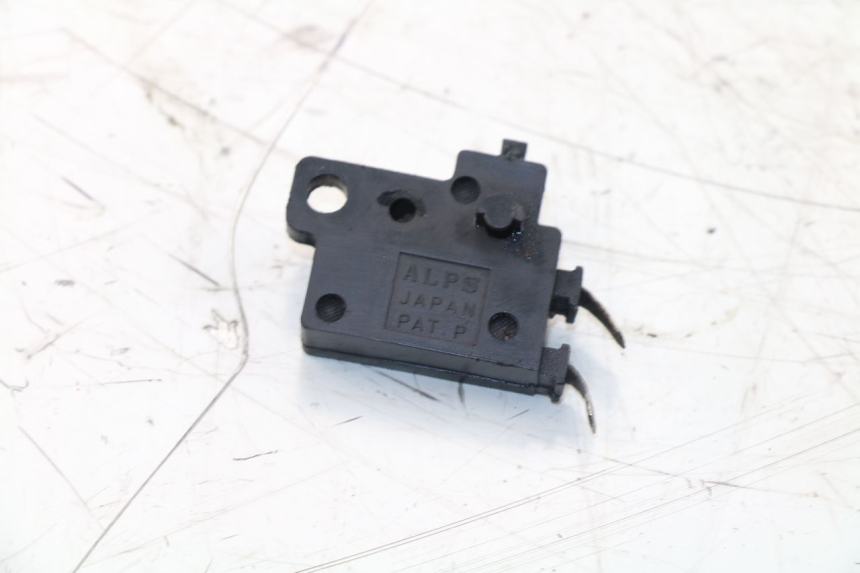 photo de CONTATTORE STOP DESTRO HONDA NTV REVERSE 650 (1993 - 1994)