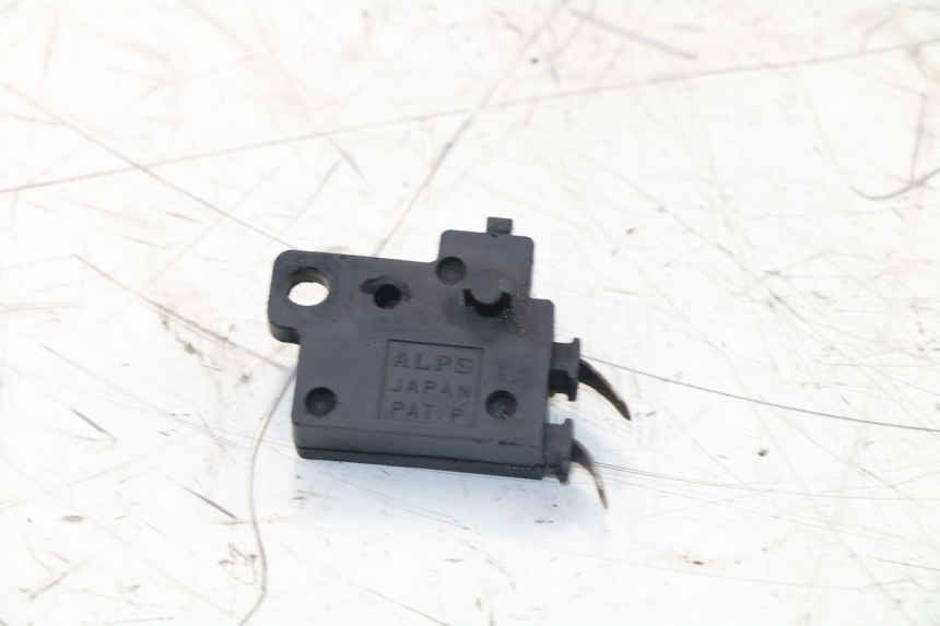 photo de CONTATTORE STOP DESTRO HONDA NTV REVERSE 650 (1993 - 1994)