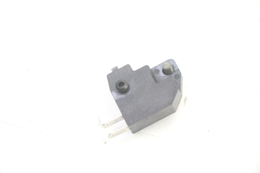 photo de INTERRUTTORE STOP DESTRA SYM ORBIT III 3 4T 50 (2021 - 2025)