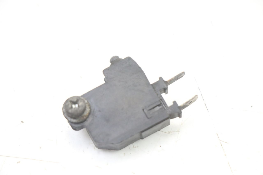 photo de INTERRUTTORE STOP FRENO DESTRO PEUGEOT SATELIS 125 (2013 - 2018)