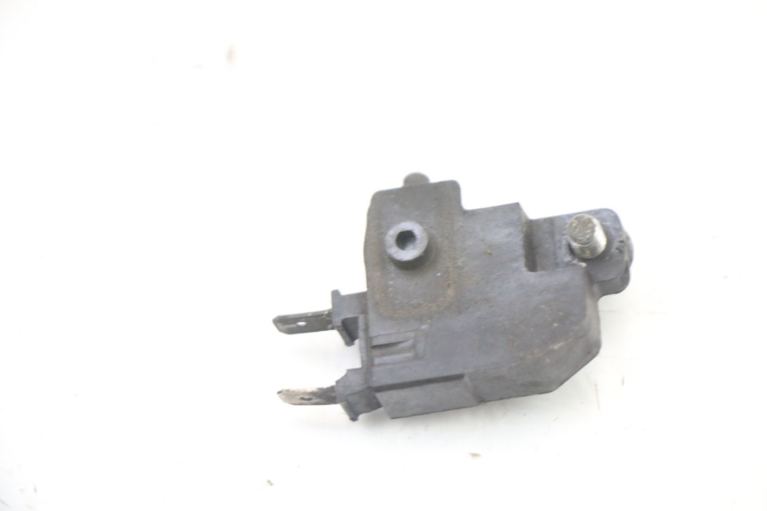 photo de INTERRUTTORE STOP FRENO DESTRO PEUGEOT SATELIS 125 (2013 - 2018)