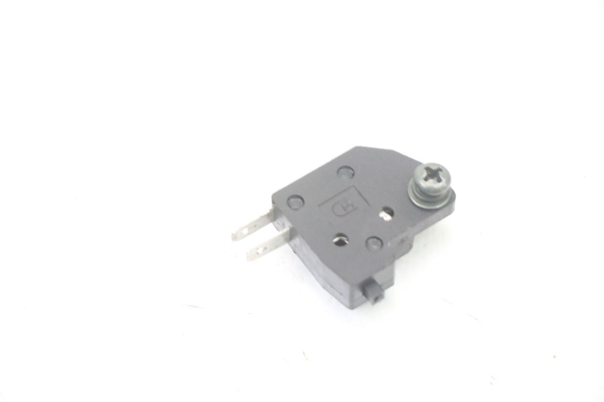 photo de INTERRUTTORE STOP DESTRA PEUGEOT TWEET 4T 50 (2023 - 2025)