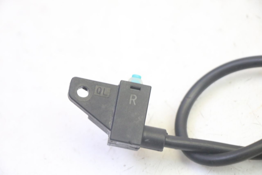 photo de INTERRUTTORE STOP DESTRA EFUN PUSA 1 - Zoom sullo stato d'uso