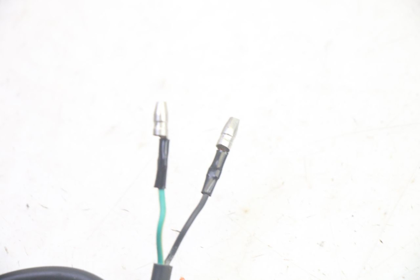 photo de INTERRUTTORE STOP DESTRA EFUN PUSA 1 - Primo piano tecnico