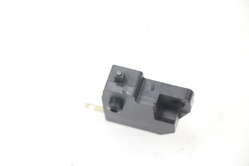 photo de Interruttore stop freno destro S-RIDER CAPRI 2T 50 (2010 - 2017)