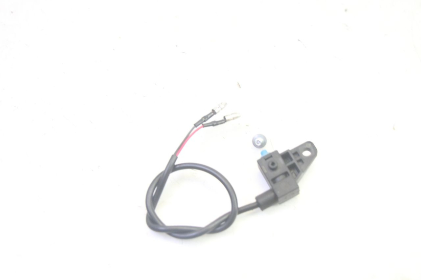 photo de INTERRUTTORE STOP DESTRA JM MOTORS SANTANA EVO 50 (2024 - 2026) - Altra angolazione