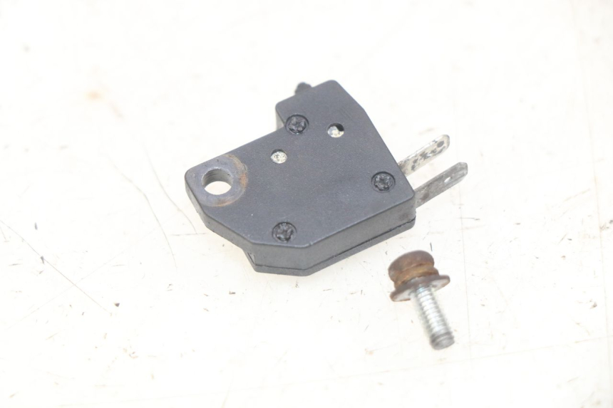 photo de INTERRUTTORE STOP FRENO DESTRO PEUGEOT SATELIS 125 (2006 - 2009)