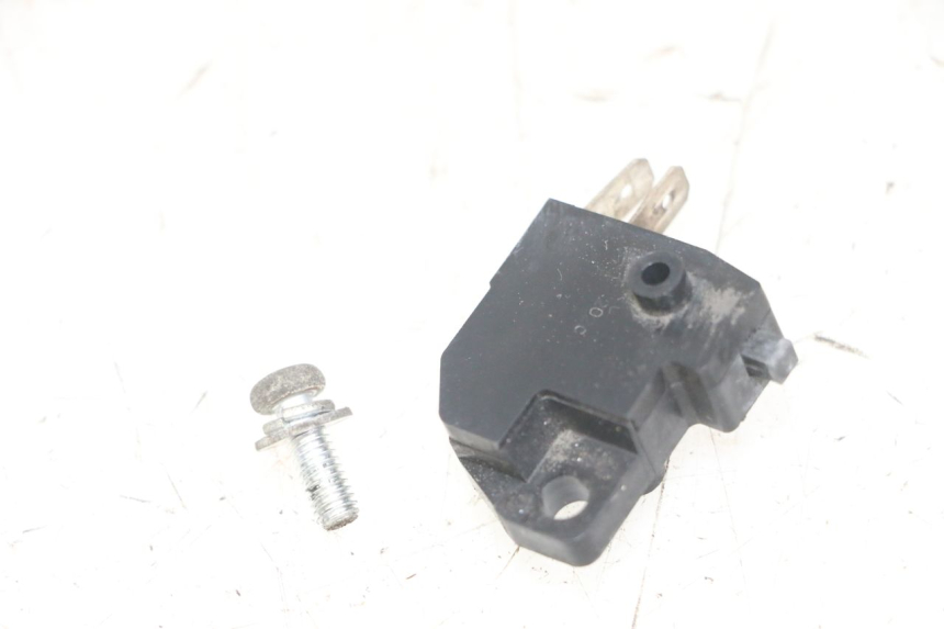 photo de INTERRUTTORE STOP FRENO DESTRO PEUGEOT SATELIS 125 (2013 - 2018)