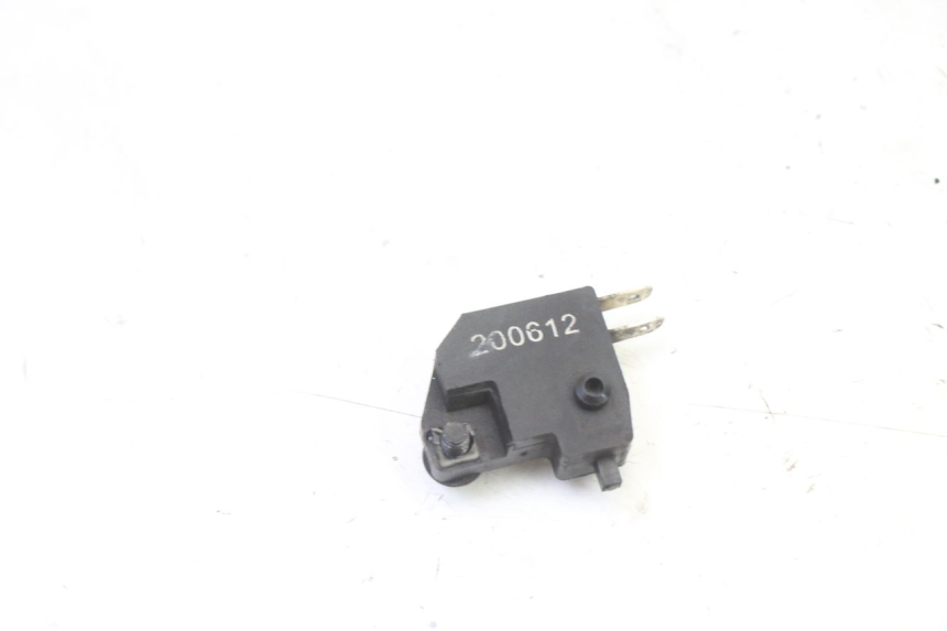 photo de INTERRUTTORE STOP DESTRA PEUGEOT STREETZONE I 2T 50 (2018 - 2020)