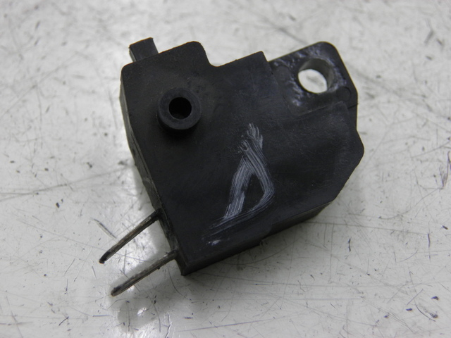 photo de CONTATTORE STOP DESTRO SUZUKI BURGMAN EXECUTIVE 650 (2008 - 2010)