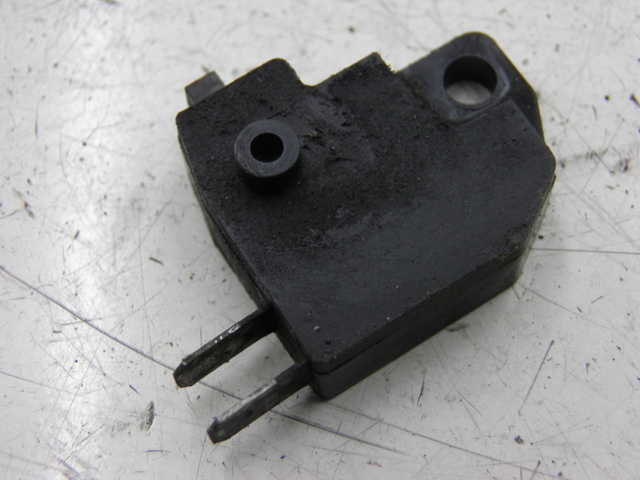 photo de Interruttore stop destro SUZUKI SV S 650 (1999 - 2002)