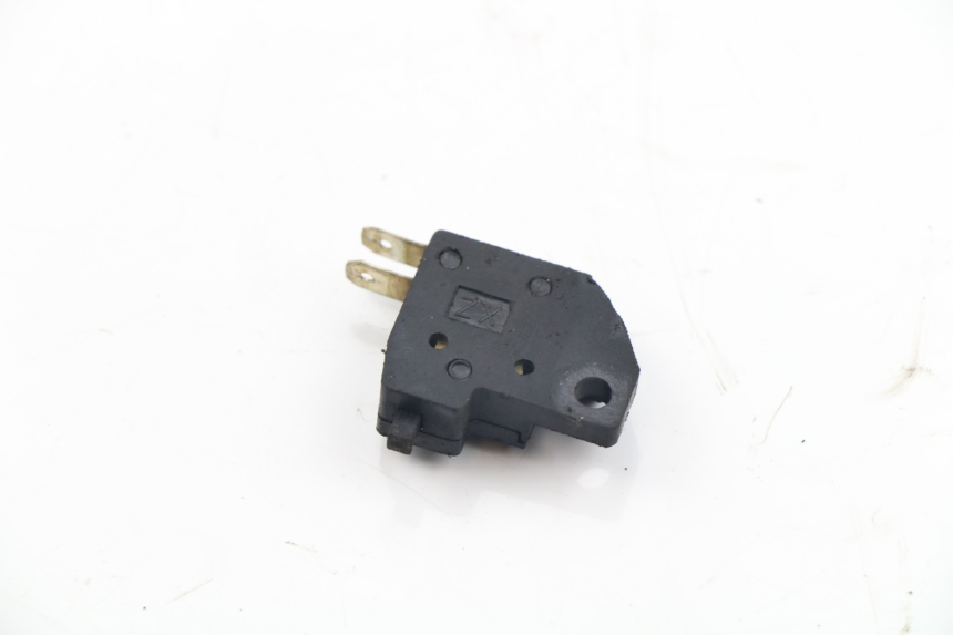 photo de Interruttore stop destro SYM FIDDLE 125 (2008 - 2010)