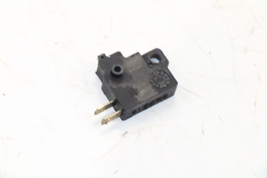 photo de INTERRUTTORE STOP FRENO DESTRO SYM JET EURO X 2T 50 (2003 - 2007)