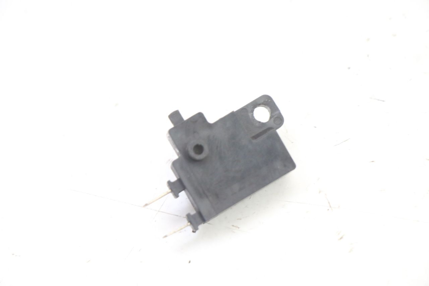 photo de INTERRUTTORE STOP DESTRA PEUGEOT TWEET 4T 50 (2014 - 2019)