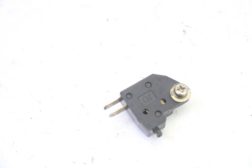 photo de INTERRUTTORE STOP FRENO DESTRO PEUGEOT V-CLIC VCLIC 50 (2007 - 2013)