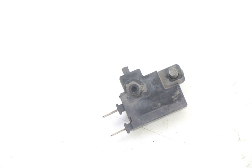photo de INTERRUTTORE FANALE STOP DESTRO HONDA XLV VARADERO 125 (2000 - 2006)