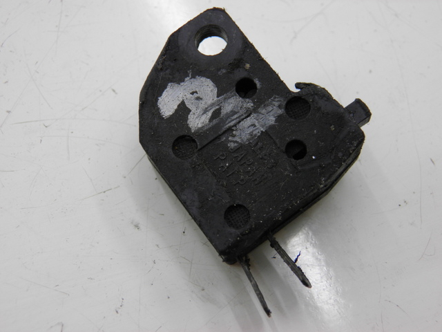 photo de Interruttore stop freno destro YAMAHA FZS FAZER 600 (1998 - 2001)