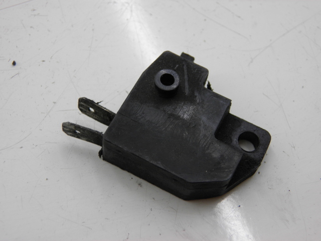 photo de Interruttore stop freno destro YAMAHA FZS FAZER 600 (1998 - 2001)